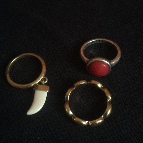 LUCKY 🍀 BRAND RING - Picture 2 of 2